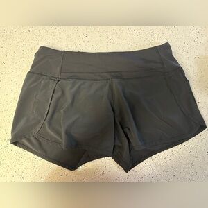 LULULEMON: NWOT hotty hot shorts